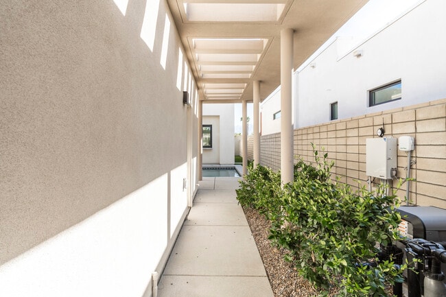 Photo - 825 Fountain Dr