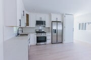 Photo - 130 S Harper Ave Apartments
