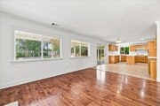 Photo - 32815 Paterno St