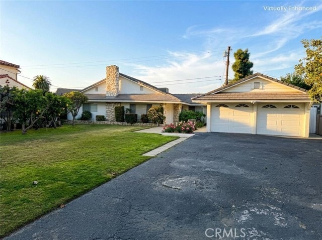 Building Photo - 2115 Holly Ave