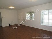 Photo - 808 Beckville St House