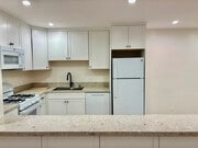 Photo - 2488 Beachwood Dr Apartment Unit 1