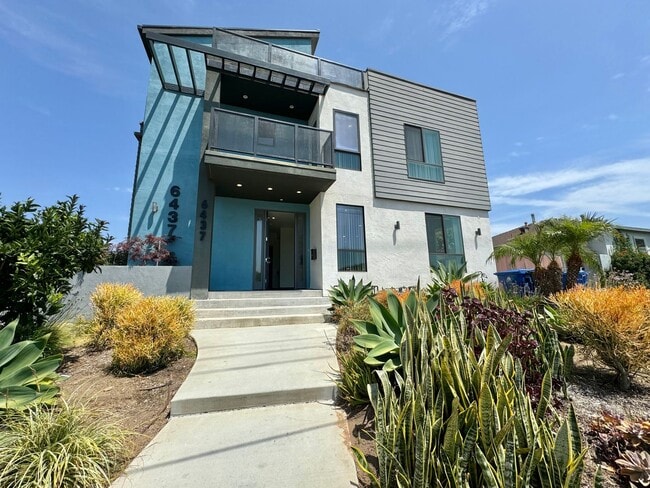 Photo - 6437 W 86th Pl