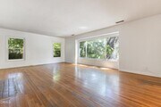 Photo - 2721 E Chevy Chase Dr House