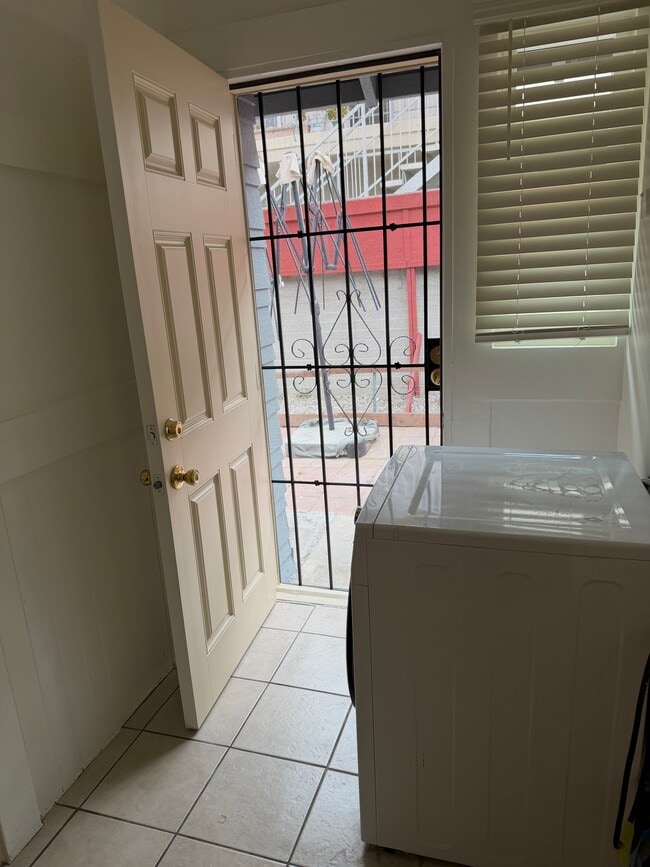 Photo - 309 E Wilson Ave