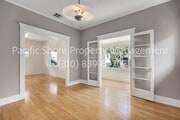 Photo - Russell Apartments Unit 4316