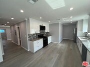 Photo - 11243 Lull St