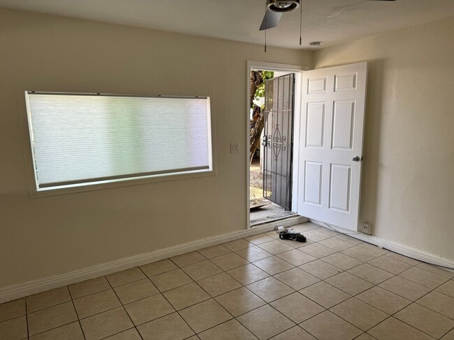 Photo - Sycamore Rd Unit C