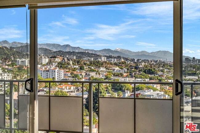 Photo - 1155 N La Cienega Blvd Unit 1106