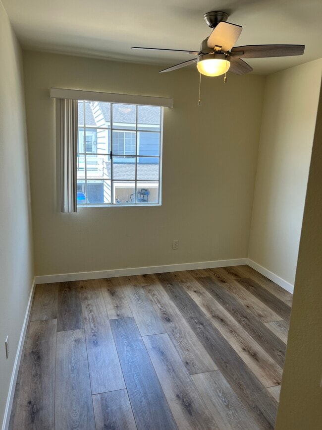 Bedroom 2 - 550 W Lambert Rd Unit A