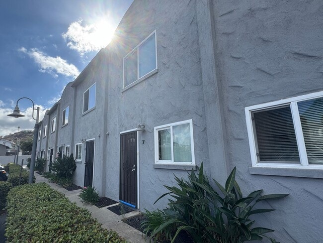 2 Bedroom Townhome Remodeled - 2 Bedroom Townhome Remodeled