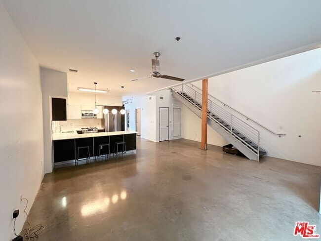 Building Photo - 11500 Tennessee Ave Unit 133 Rental