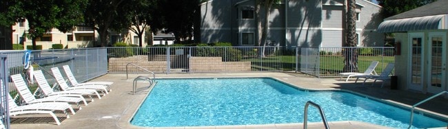 Profile Cover Desktop - Harris Place Apartments