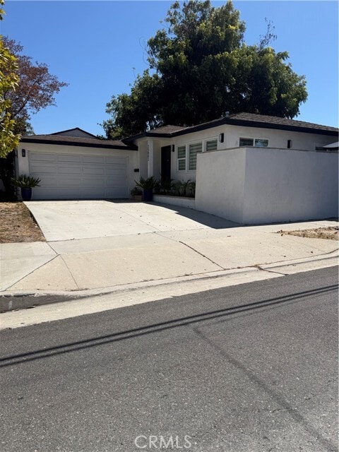 Building Photo - 25003 Andreo Ave