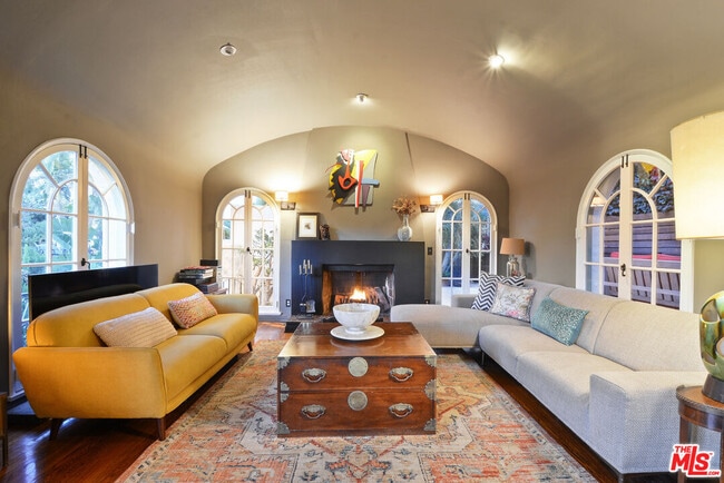 Photo - 6717 Whitley Terrace