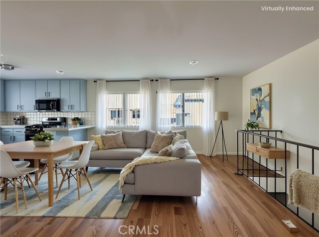 Building Photo - 28 20th Ct