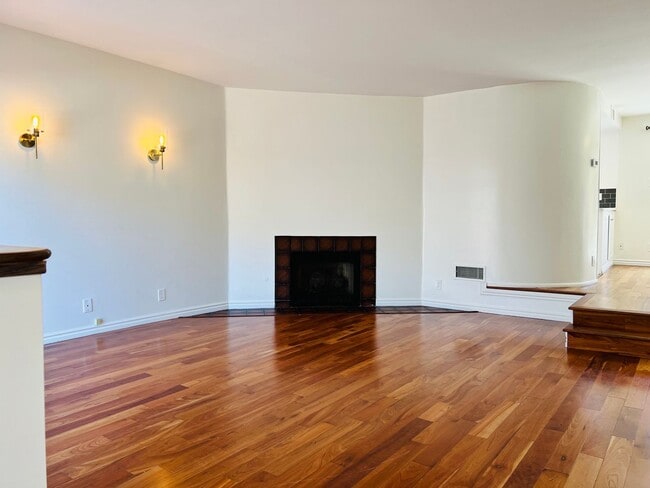 Photo - 1171 Stanford St Unit 4