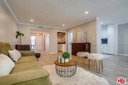Photo - 321 N Palm Dr Unit #5