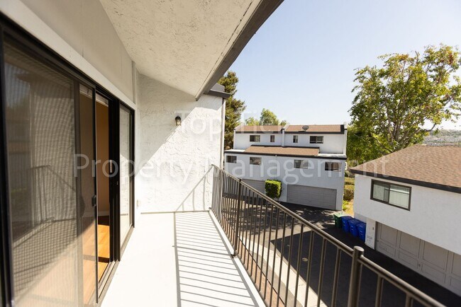 Photo - Beautiful 2 bed, 2.5 bath, 1373 sqft Townh...