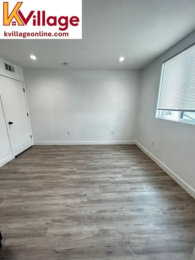 Photo - Fully Furnished, Private Room w/ Private Bath – Co-Living, Just Minutes from USC! Unit 304 (unfurnished)