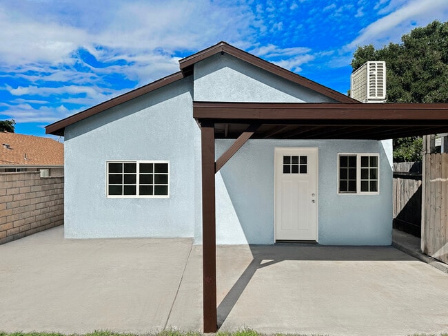 Building Photo - 12964 3rd St Rental