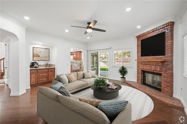 Building Photo - 8041 Valley Flores Dr Rental