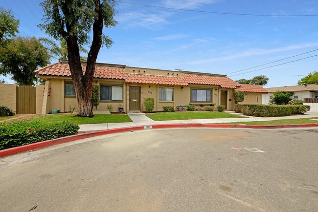 Photo - 900 N Harbor Blvd
