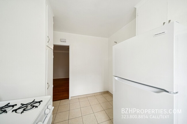 Photo - 1306 Havenhurst Dr Unit 17