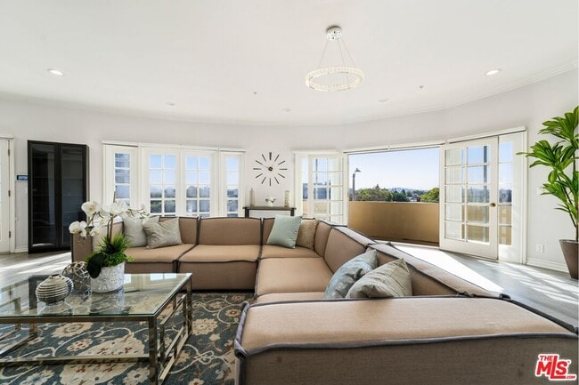 Photo - 1278 S Camden Dr Unit 202
