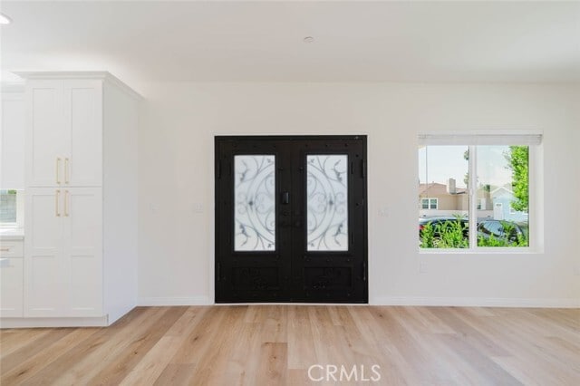 Photo - 1079 E Elmwood Ave