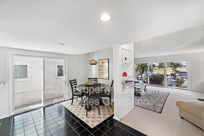 Photo - FRONT UNIT-1707 W BALBOA