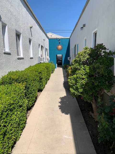 Photo - 1114 Tamarind Ave Unit 1114 2/5