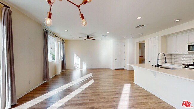 Photo - 9241 N Lamia Ct Unit 11