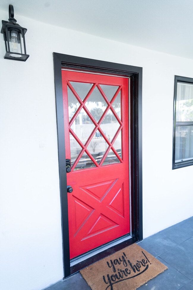 Photo - 156 W Peoria St