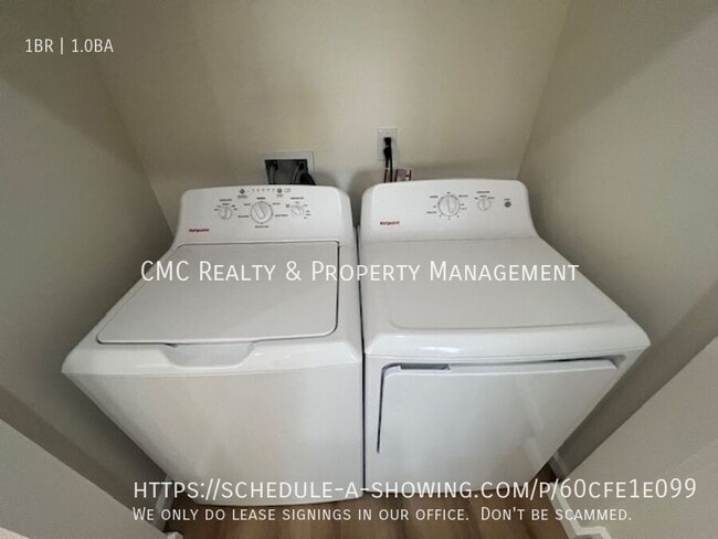 Photo - 4837 Clark Ave Unit 4837 Clark Ave B B