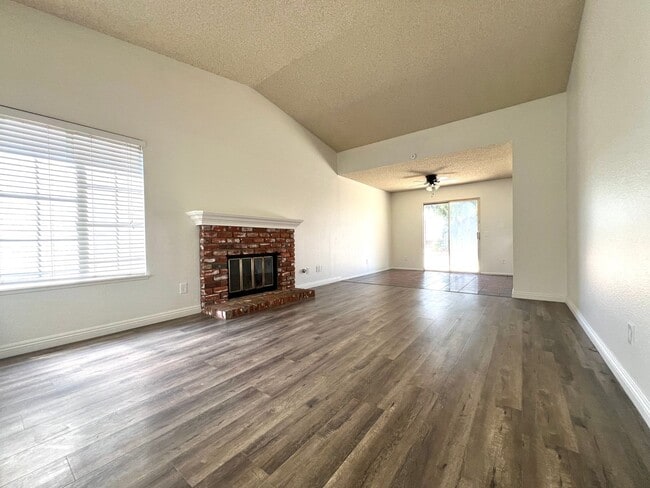 Photo - Charming Single story 3bed /2 bath newly renovated home