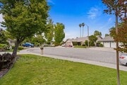 Photo - 25737 Tamarisk Pl House