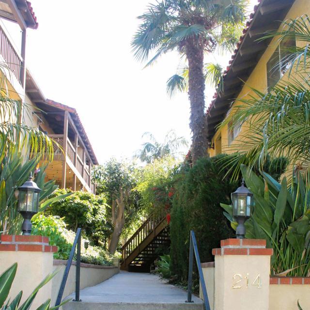 Photo - 214 Via Robina Unit 8