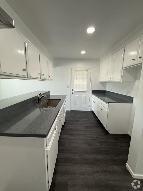 Building Photo - 15550 Cornuta Ave Rental