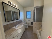 Photo - 742 S Plymouth Blvd Unit 3