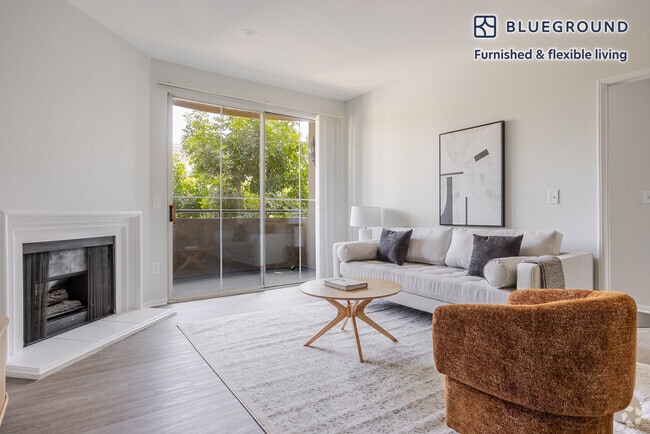 Building Photo - 2201 S Beverly Glen Blvd Rental