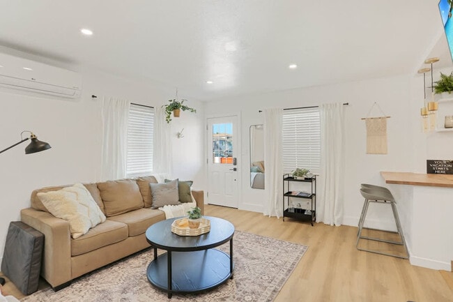 Photo - 2538 Fairmount Ave Unit SI ID1574624P