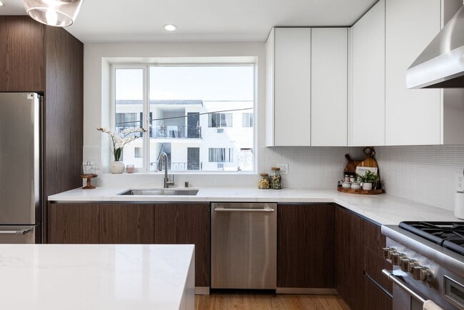 Photo - Brand New LUXURY 2026 Construction Homes in Silverlake! Unit 2824 1/2 Rowena Ave
