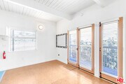 Photo - 2460 N Gower St