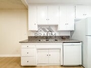 Photo - 6041 Whitsett Ave Unit 103