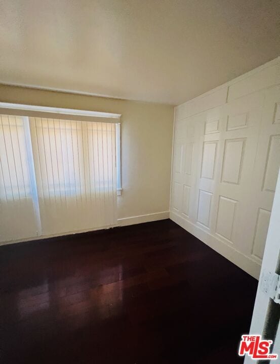 Photo - 1557 W 29th St