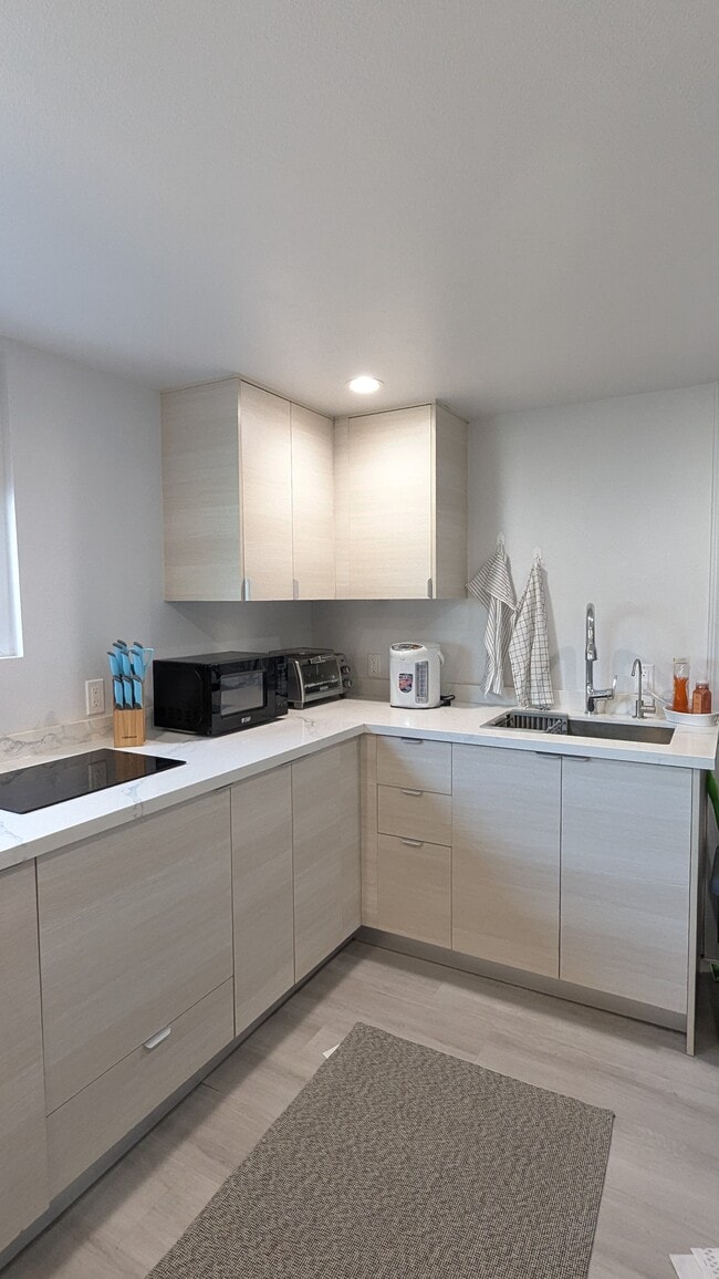 Photo - 18726 Van Ness Ave