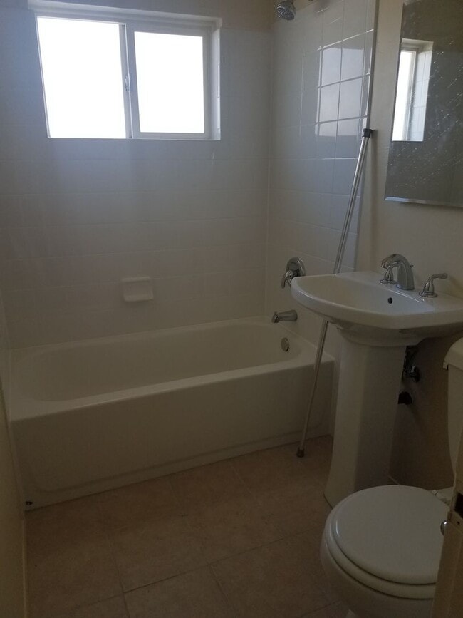 Photo - 566-568 Emory Street Unit 568