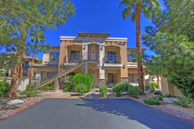 Building Photo - 50630 Santa Rosa Plz Unit 8 Rental