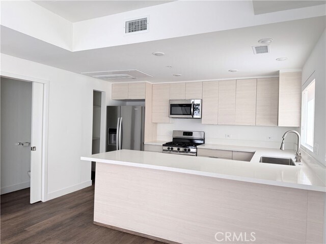 Photo - 1245 N New Hampshire Ave Unit 5